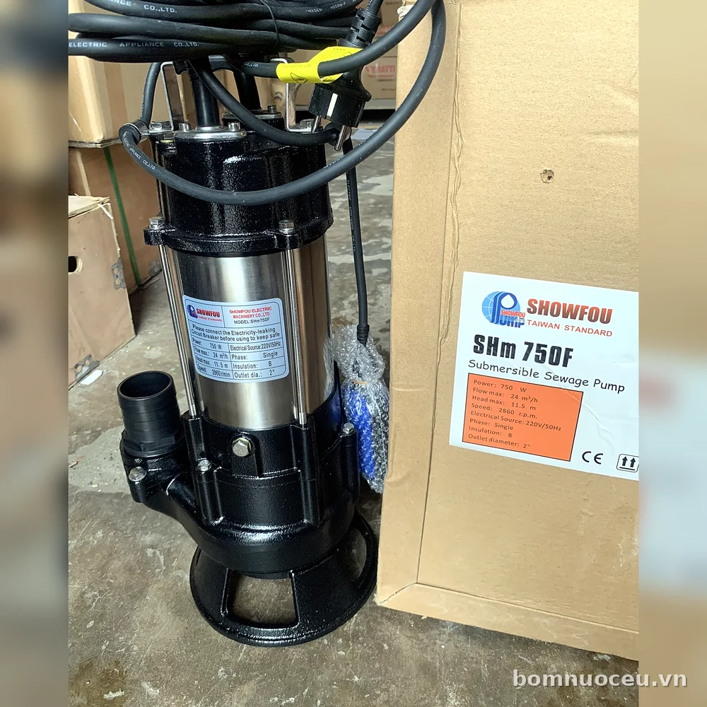 Bơm chìm nước thải Showfou SHm-750F hàng thực tế tại kho